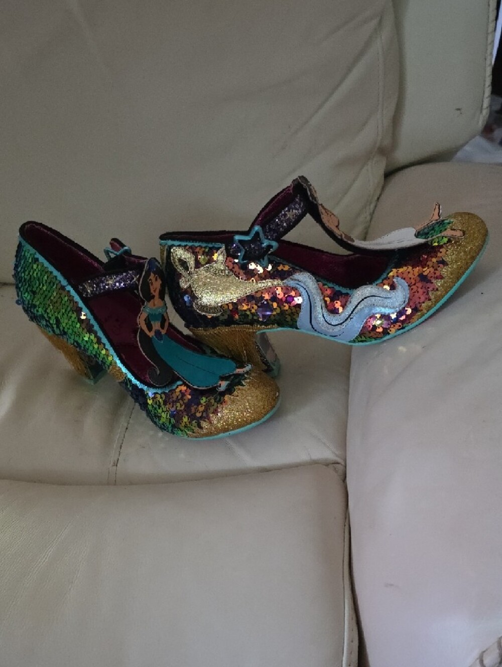 Disney Aladin & Jasmine Shoes Amazing Textures NIB Size 9 - Picture 6 of 15